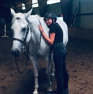 Meet your Posher, Sierra